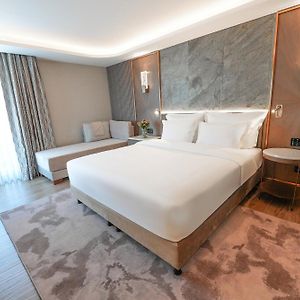 Executive King Suite